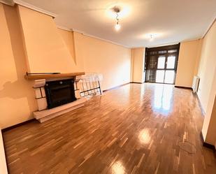 Living room of House or chalet for sale in Cuéllar  with Heating and Balcony