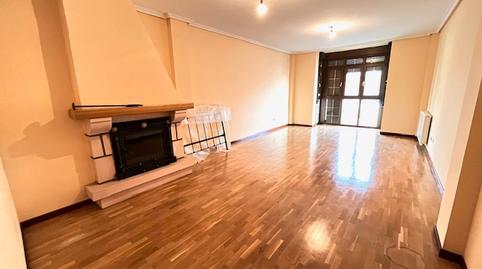 Foto 2 de Casa o chalet en venta en Calle Modesto Fraile, 1d, Cuéllar, Segovia