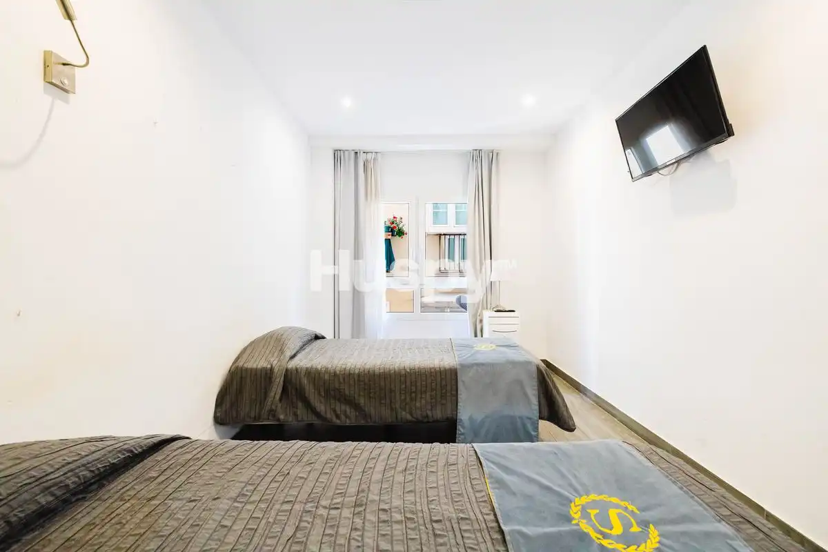 Schlafzimmer von Büro zur Miete in Málaga mit Heizung