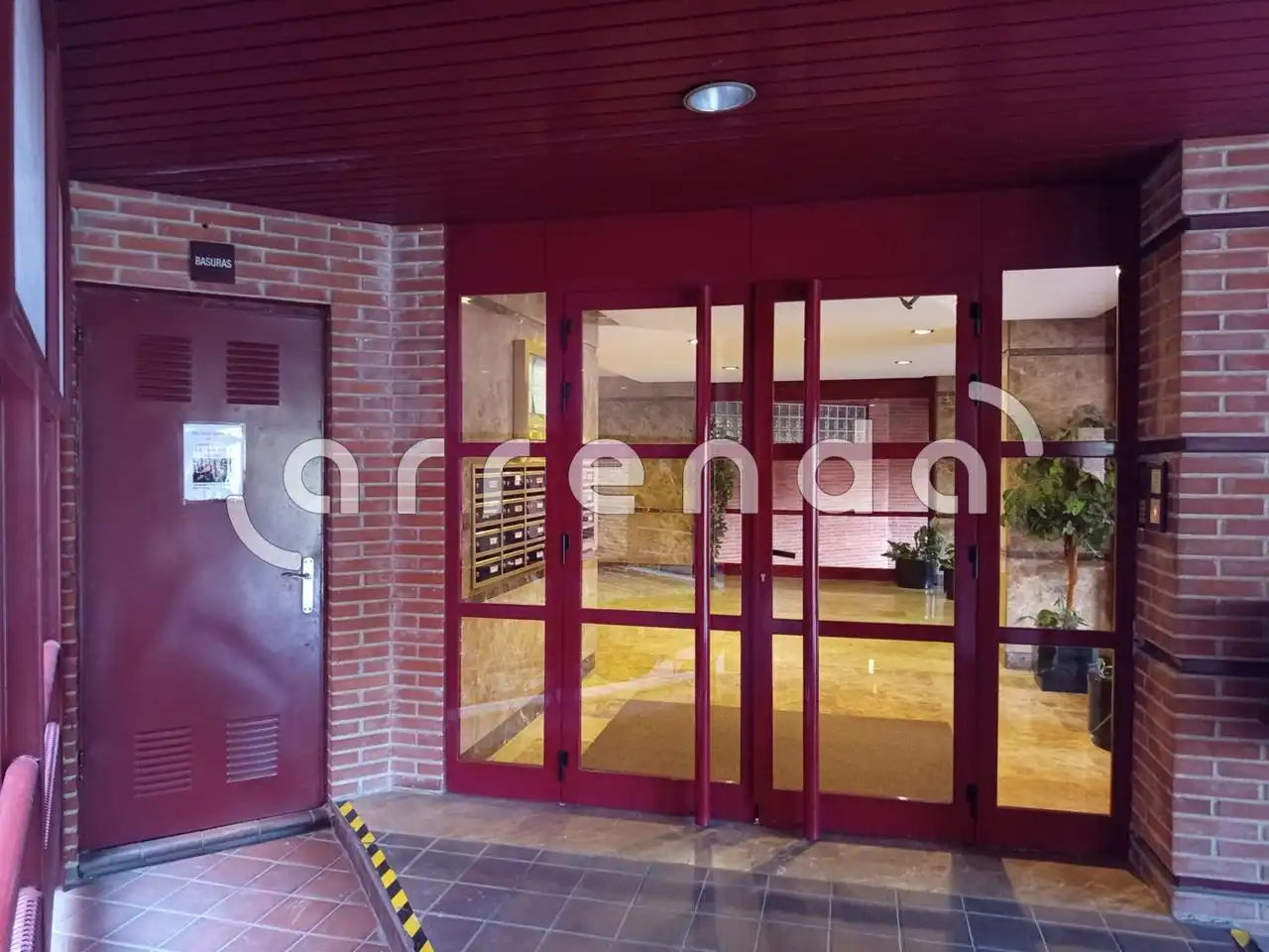 Garage for sale in Madrid