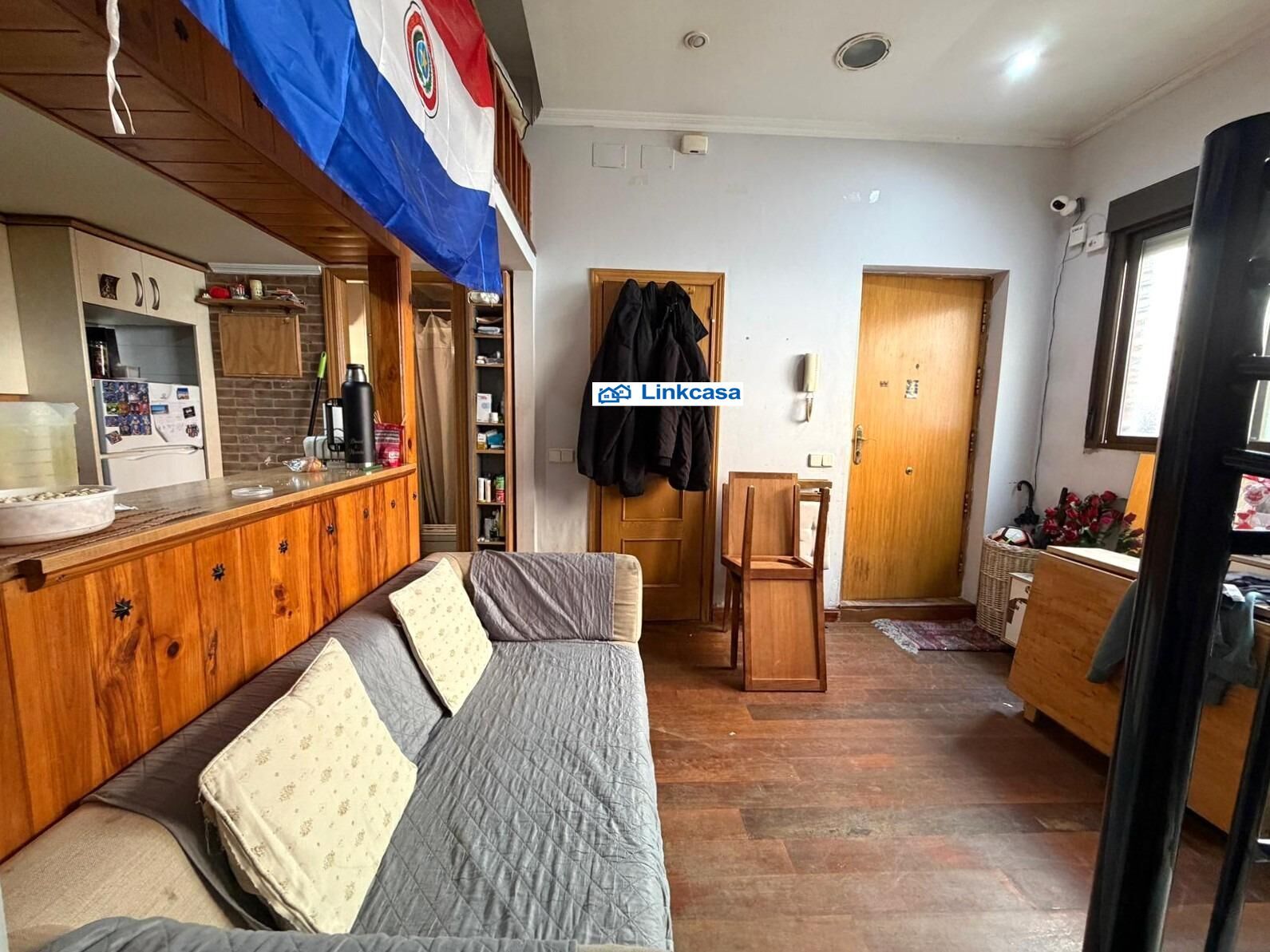 Flat for sale in  Madrid Capital  with Air Conditioner, Storage room and Community pool