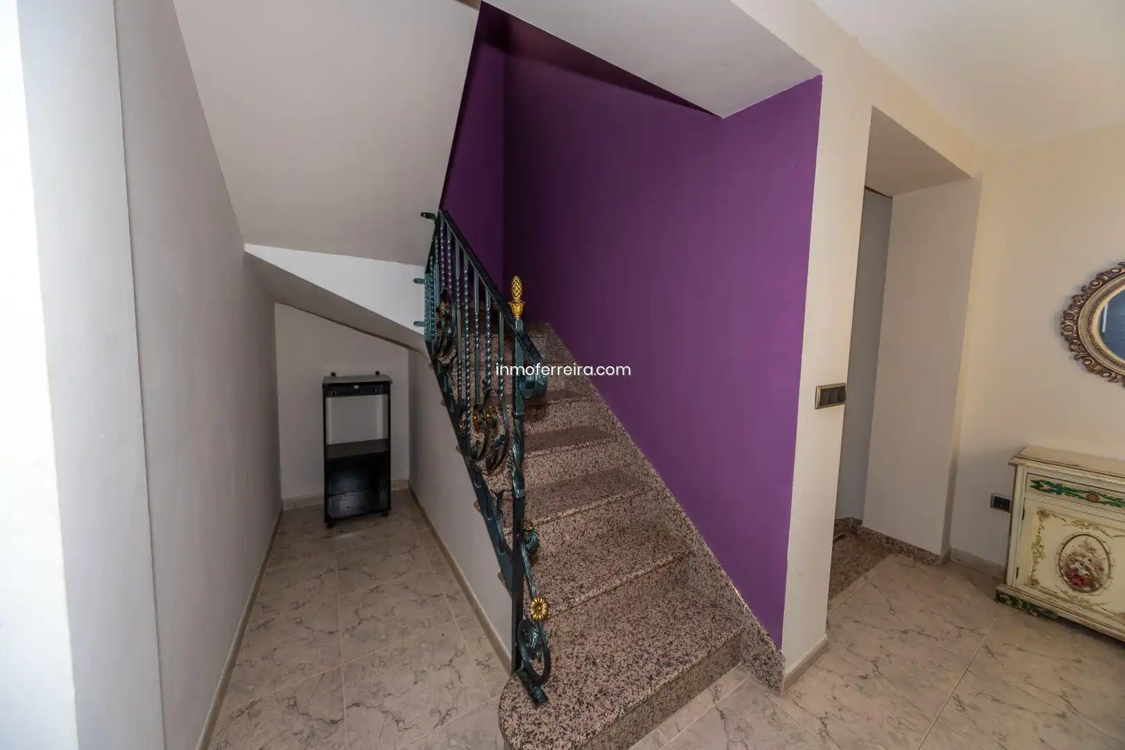 Houses for sale in Darro  with Storage room