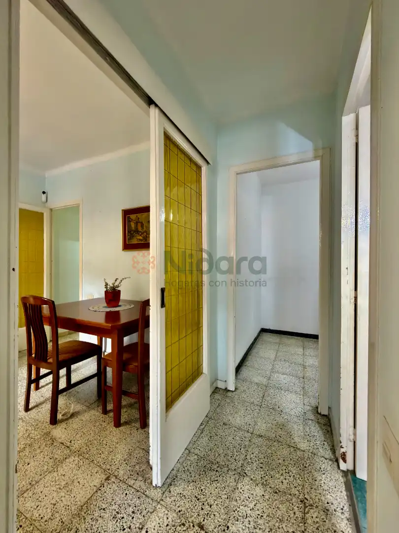 Wohnung zum Verkauf in Barcelona mit Möbliert, Ofen und Balkon