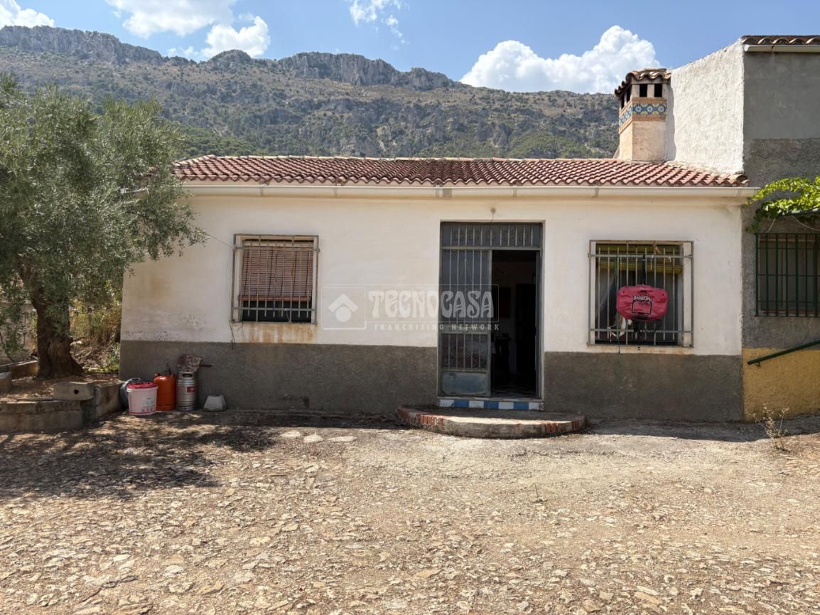 Exterior view of Country house for sale in La Guardia de Jaén