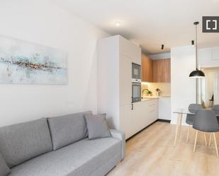 Sala d'estar de Pis de lloguer en  Barcelona Capital amb Aire condicionat, Calefacció i Moblat