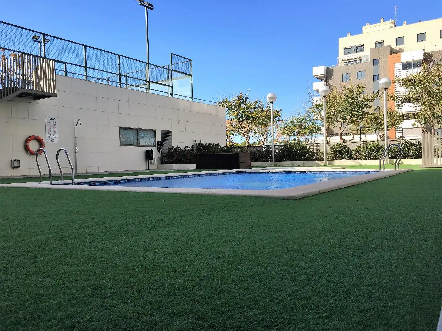 Piscina de Dúplex en venta en Albal con Terraza, Trastero y Piscina