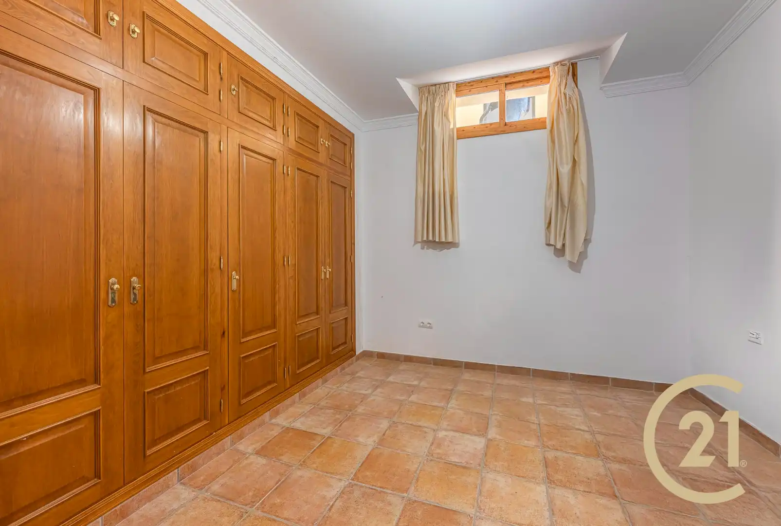 Casa adosada en venta en Benahavís con Aire acondicionado, Jardín privado y Terraza