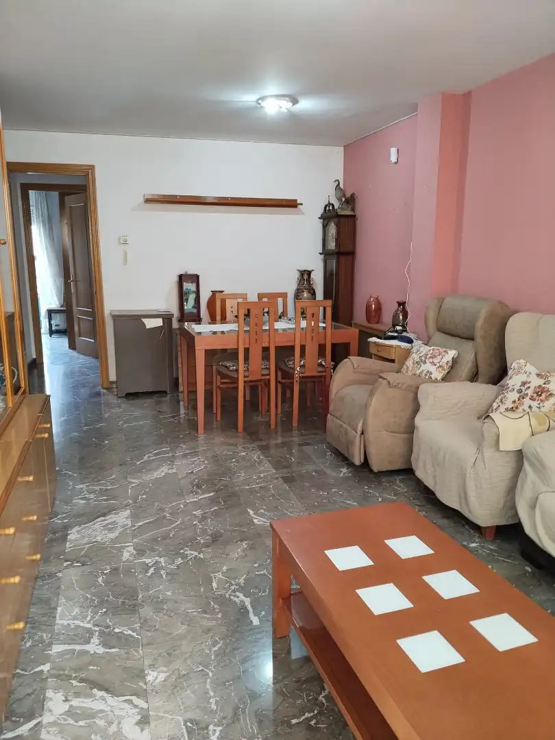 Piso con terraza en venta en Carrer de la Mare de Déu de Lourdes 53, imagen 4