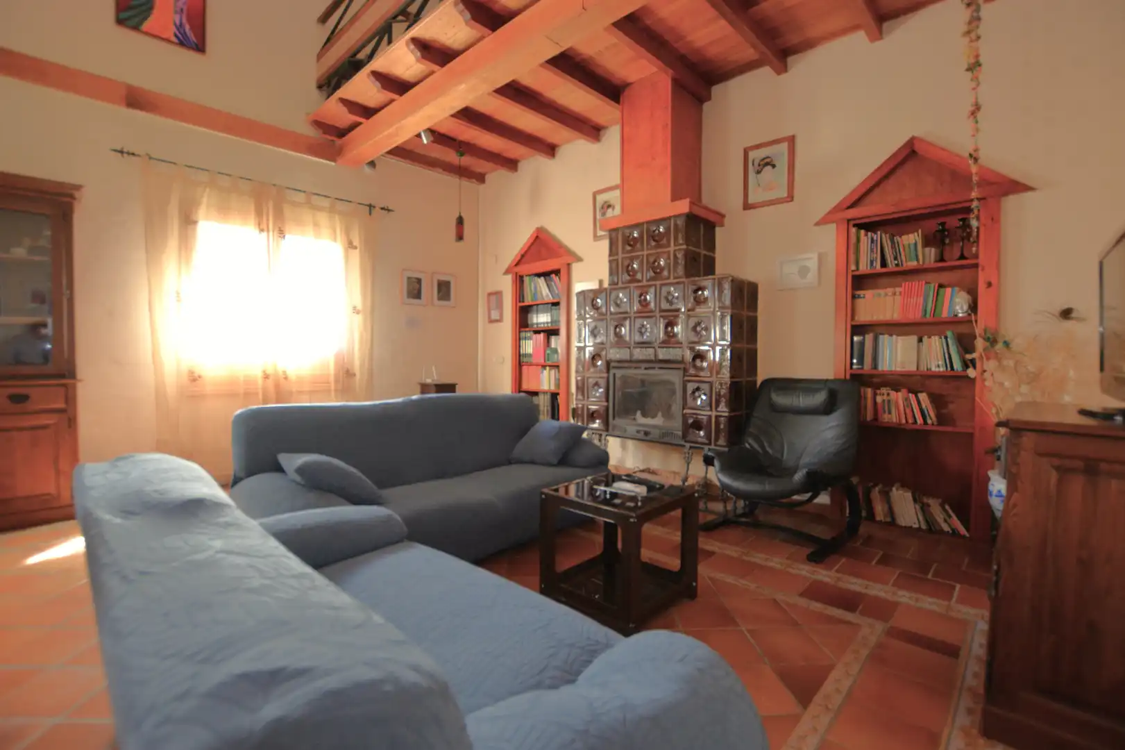 Sala de estar de Casa o chalet en venta en Guillena con Aire acondicionado, Calefacción y Jardín privado
