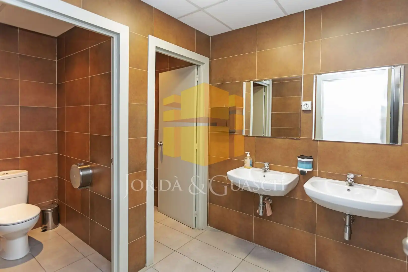 Local comercial en venda a Avinguda de Madrid 150, imagen 54