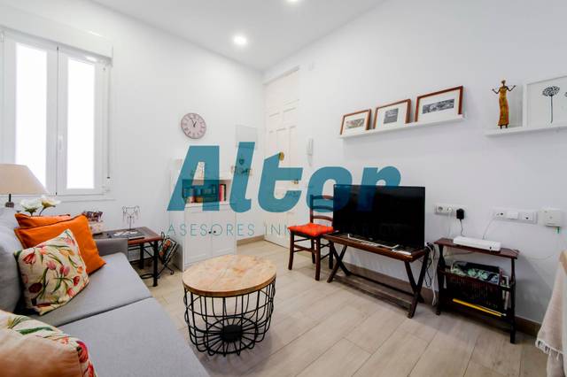 Piso en Venta en DE SANTA BARBARA en Universidad - Malasaña