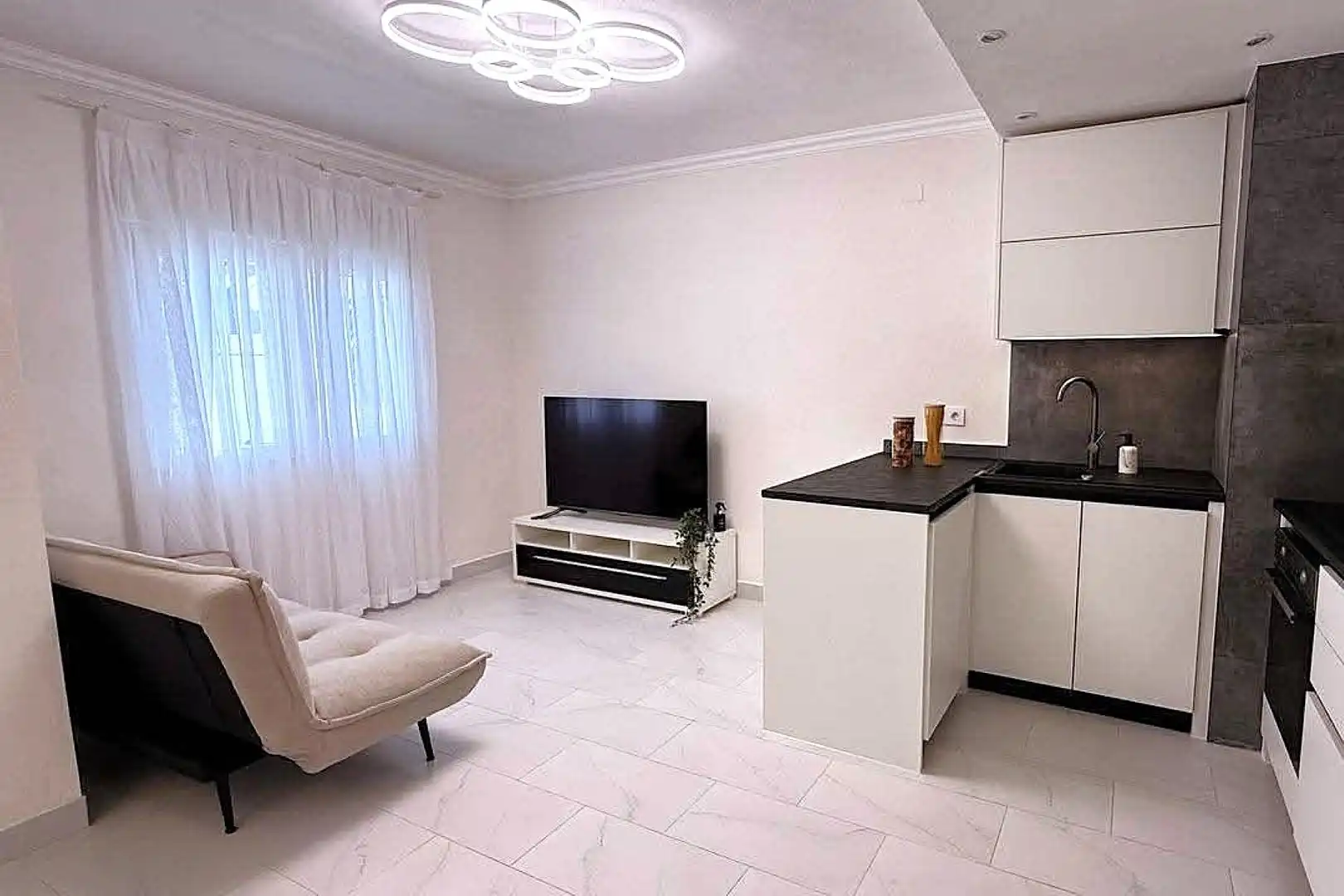 Adosado con terraza en venta en Calle C. Luxemburgo 4, imagen 5