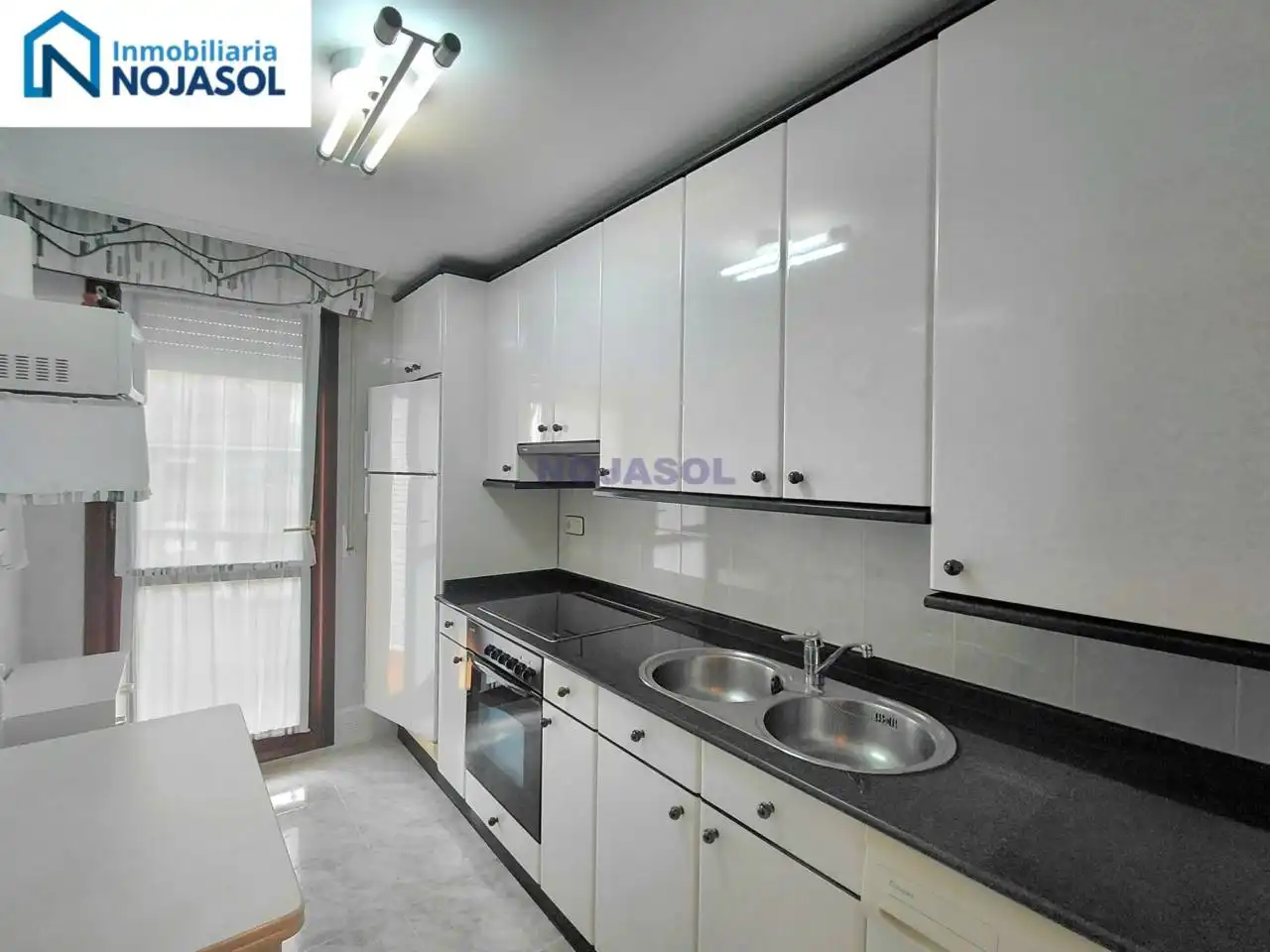 Kitchen of Apartments for sale in Tregadín