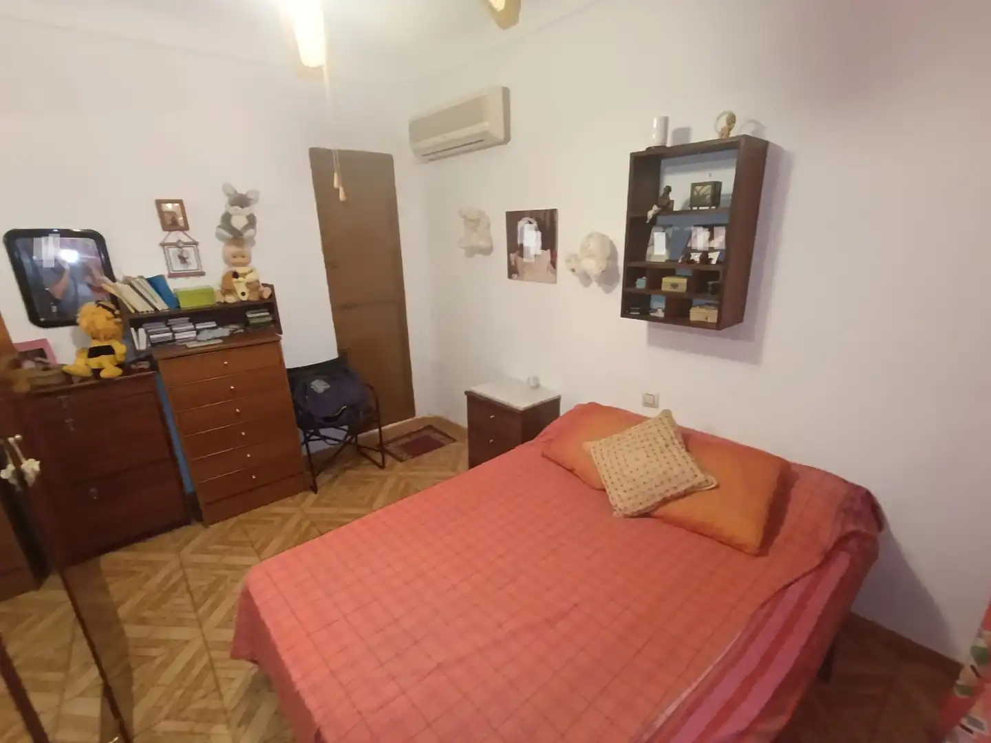 Habitación de Casa adosada en venta en Linares con Aire acondicionado, Calefacción y Terraza