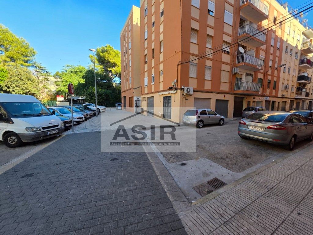 Vista exterior de Local de lloguer en Alzira