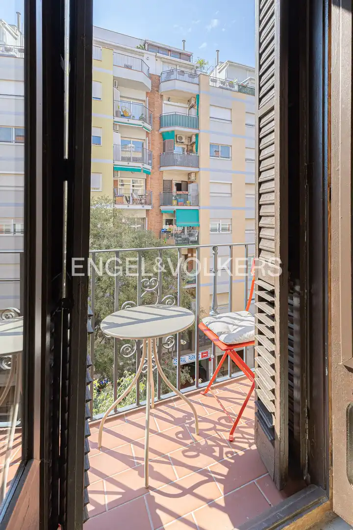 Balcony of Flat for rent in Barcelona  with Air Conditioner, Heating and Parquet flooring