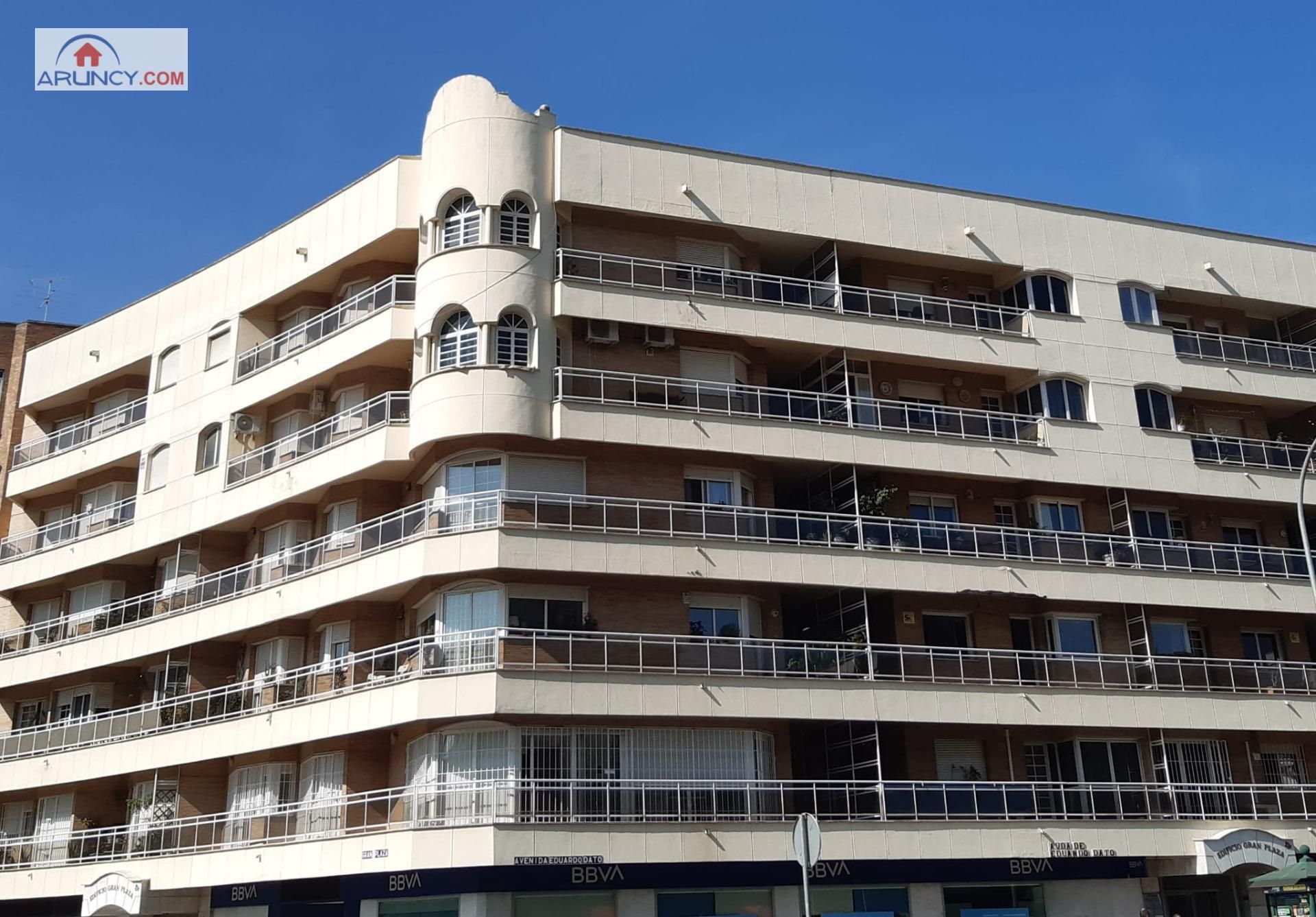Exterior view of Flat for sale in  Sevilla Capital  with Heating, Parquet flooring and Terrace