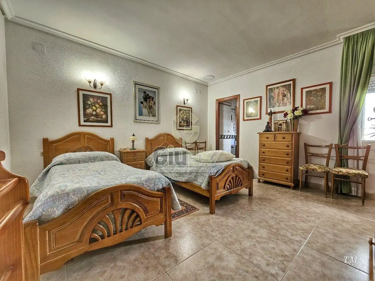 Dormitori de Casa o xalet en venda en Cáceres amb Calefacció i Moblat