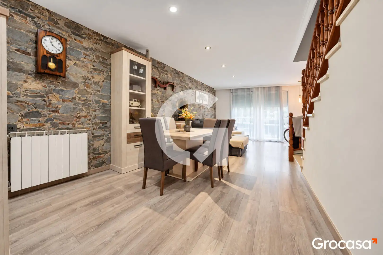 Esszimmer von Einfamilien-Reihenhaus zum Verkauf in Nord-oest