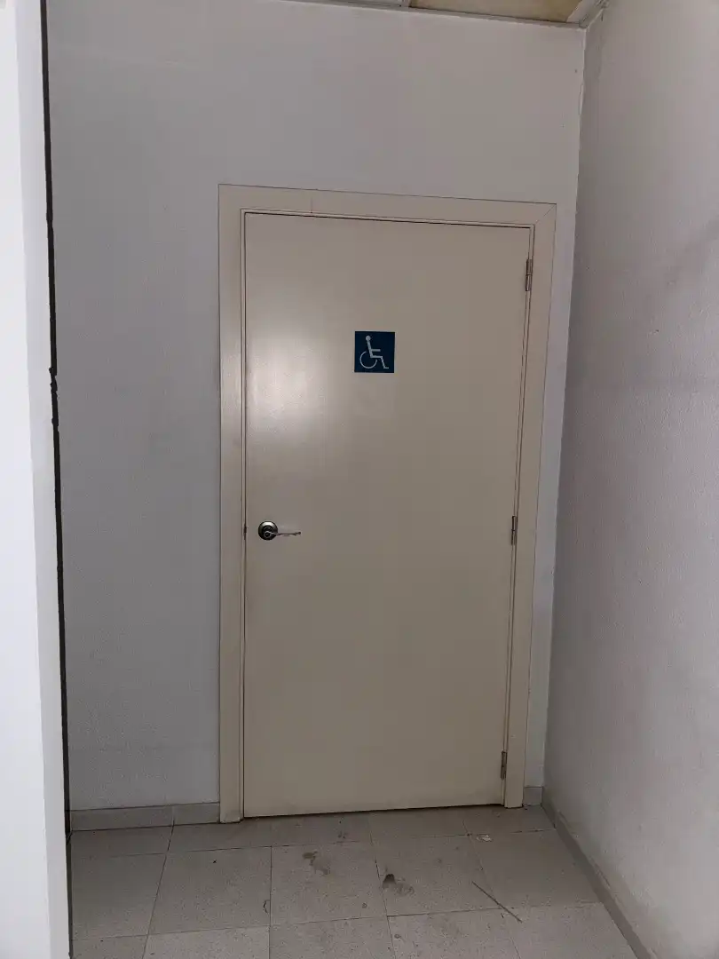 Gewerbefläche zur Miete in Avinguda del Port 97, imagen 7