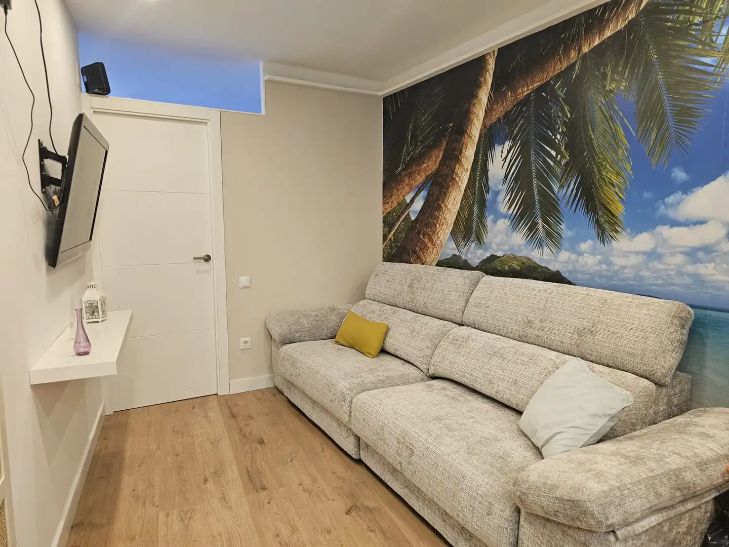 Sala d'estar de Pis en venda en Sant Andreu de la Barca amb Aire condicionat, Calefacció i Parquet