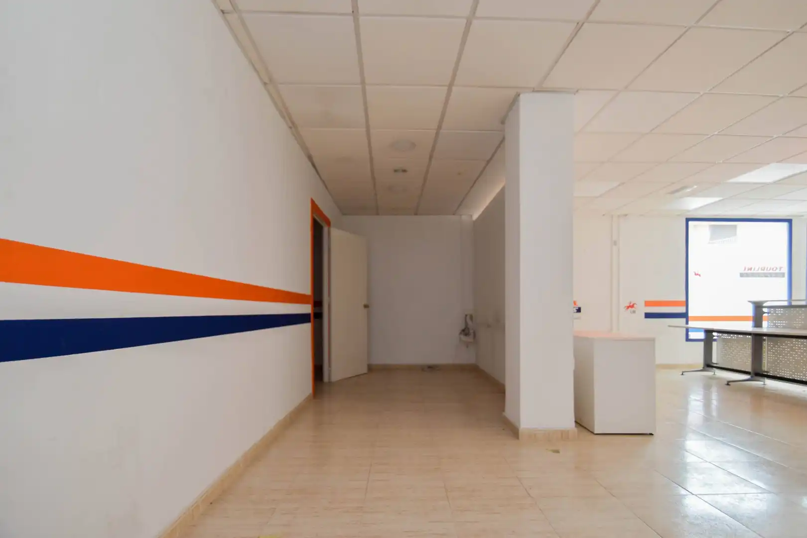 Locale commerciale in vendita a San Antón, imagen 10