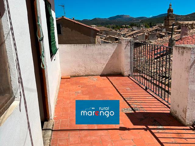 Casa-chalet en Venta en Rubielos de Mora