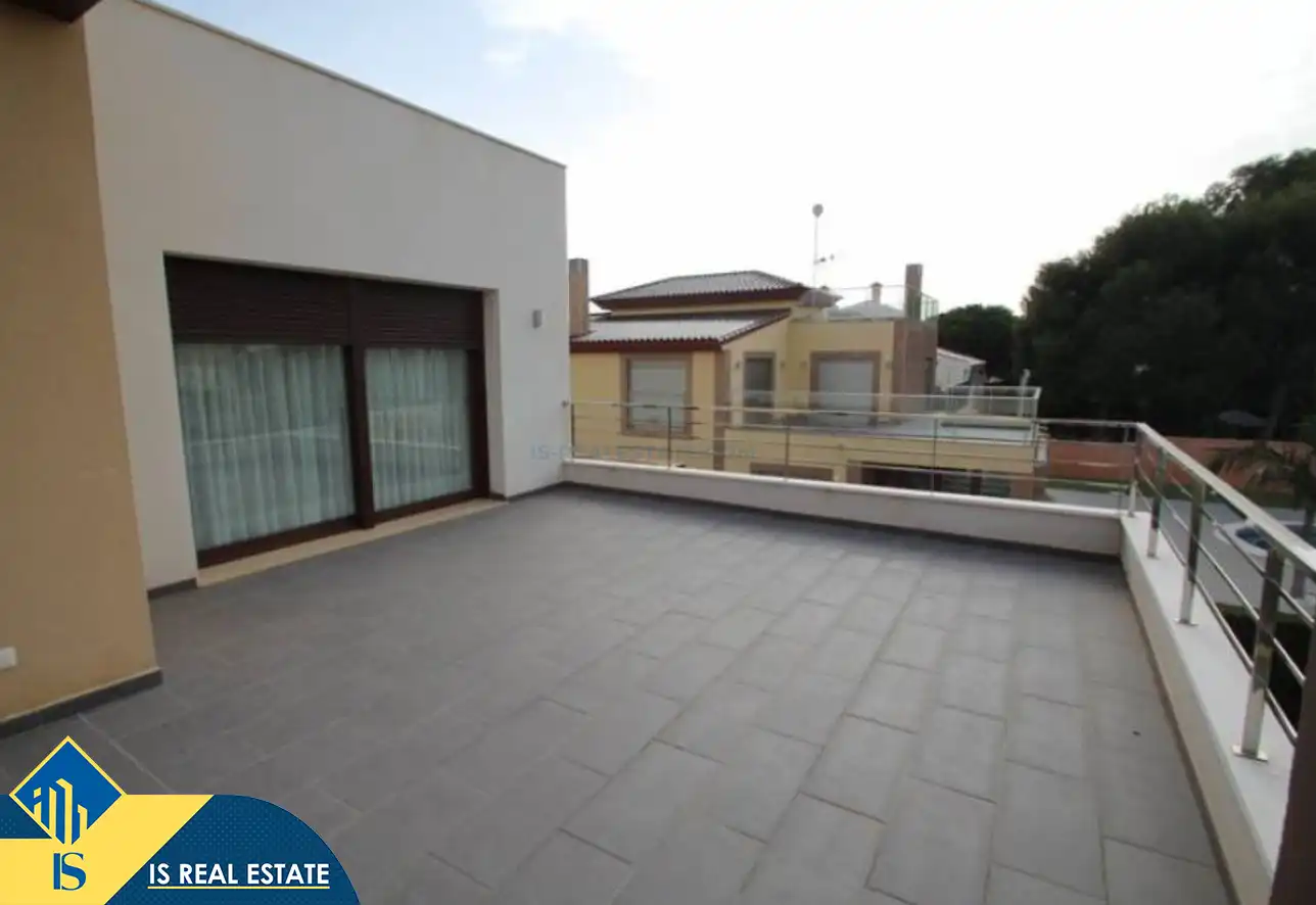 Terraza de Casa o chalet de alquiler en Orihuela con Aire acondicionado, Calefacción y Jardín privado