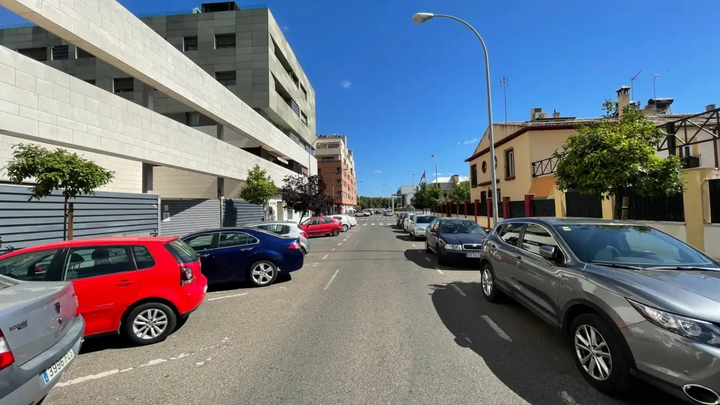 Vista exterior de Garatge en venda en Córdoba