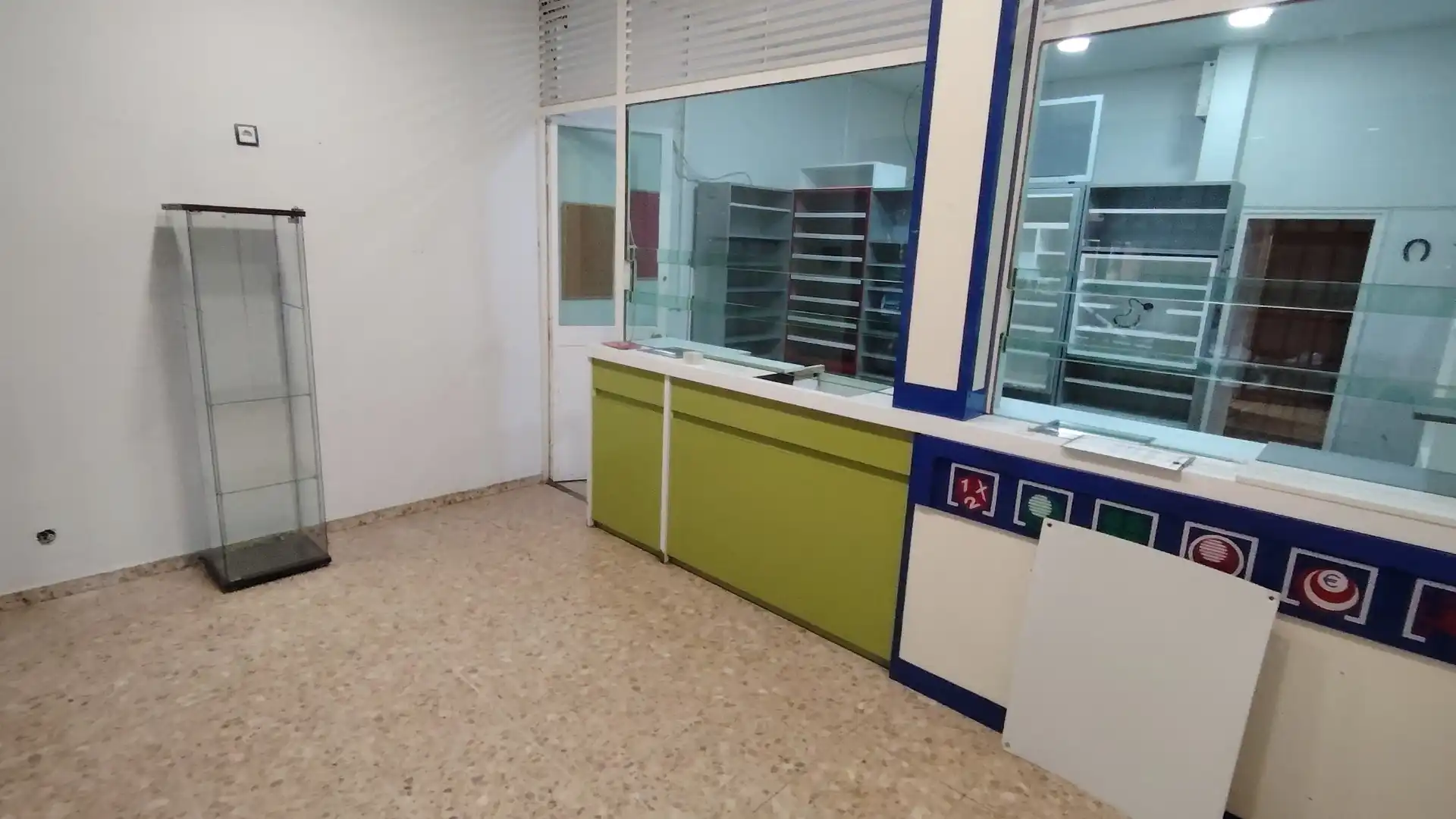 Local en venta en Coslada con Aire acondicionado