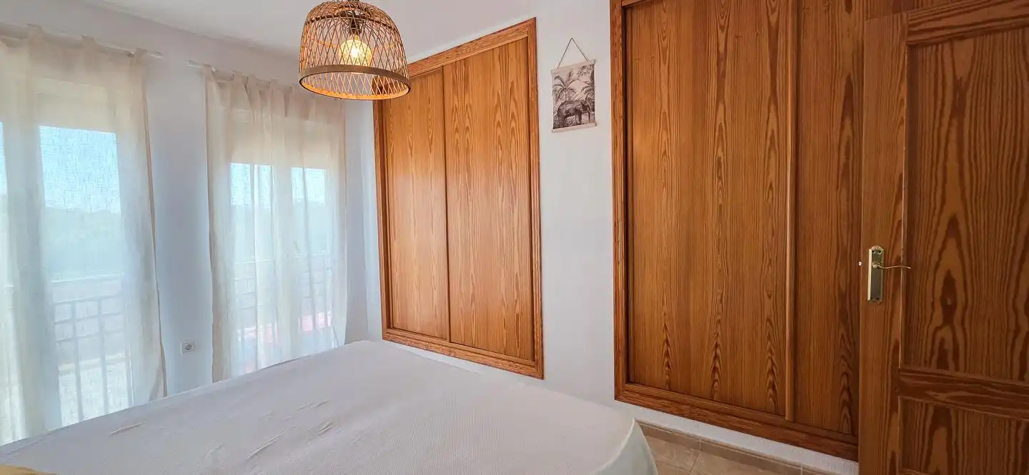 Dormitori de Casa o xalet en venda en Daya Nueva