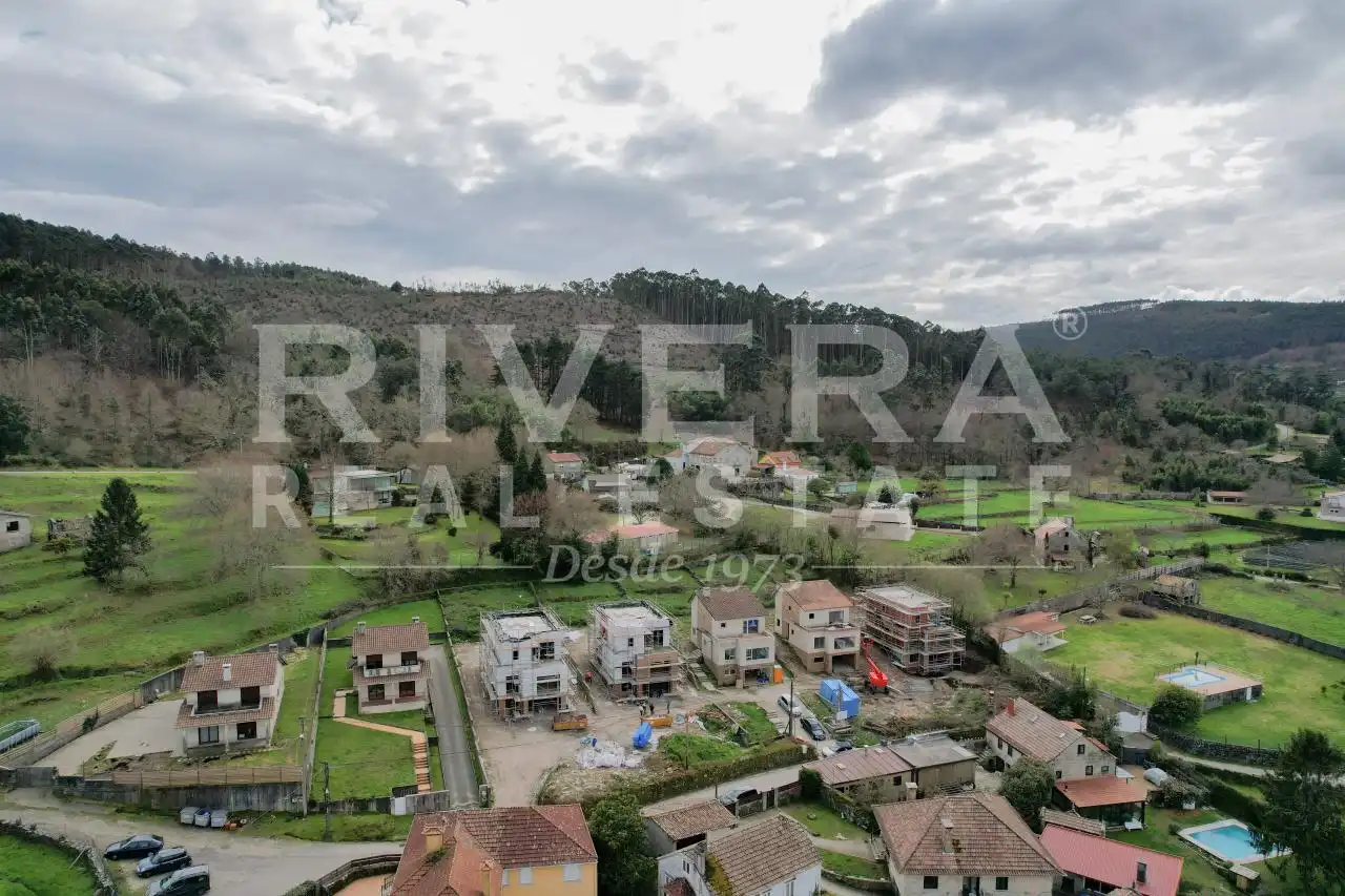 Casa o xalet en venda en Gondomar amb Calefacció, Jardí privat i Terrassa