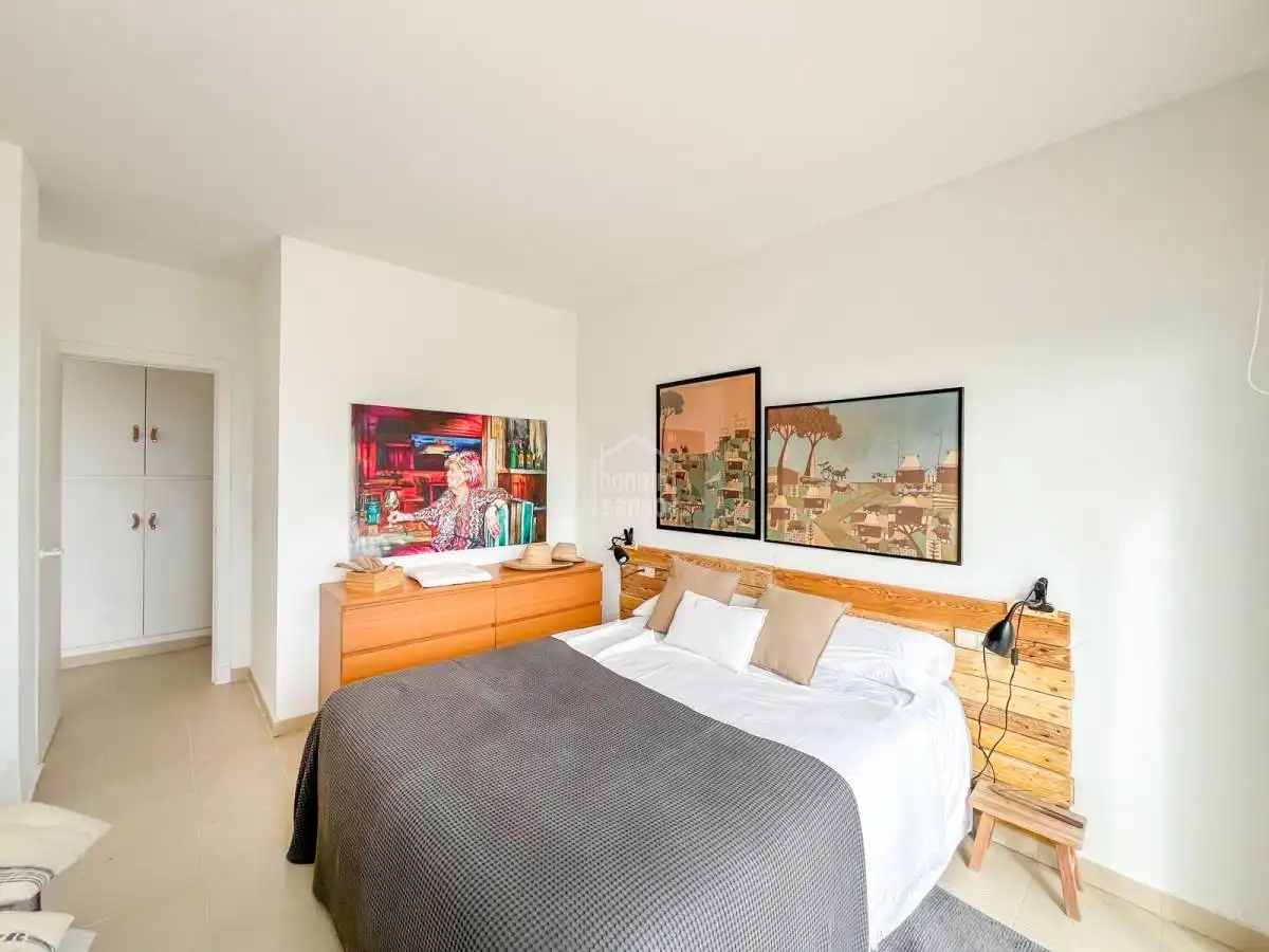 Dormitori de Apartament en venda en Es Mercadal amb Calefacció, Terrassa i Moblat