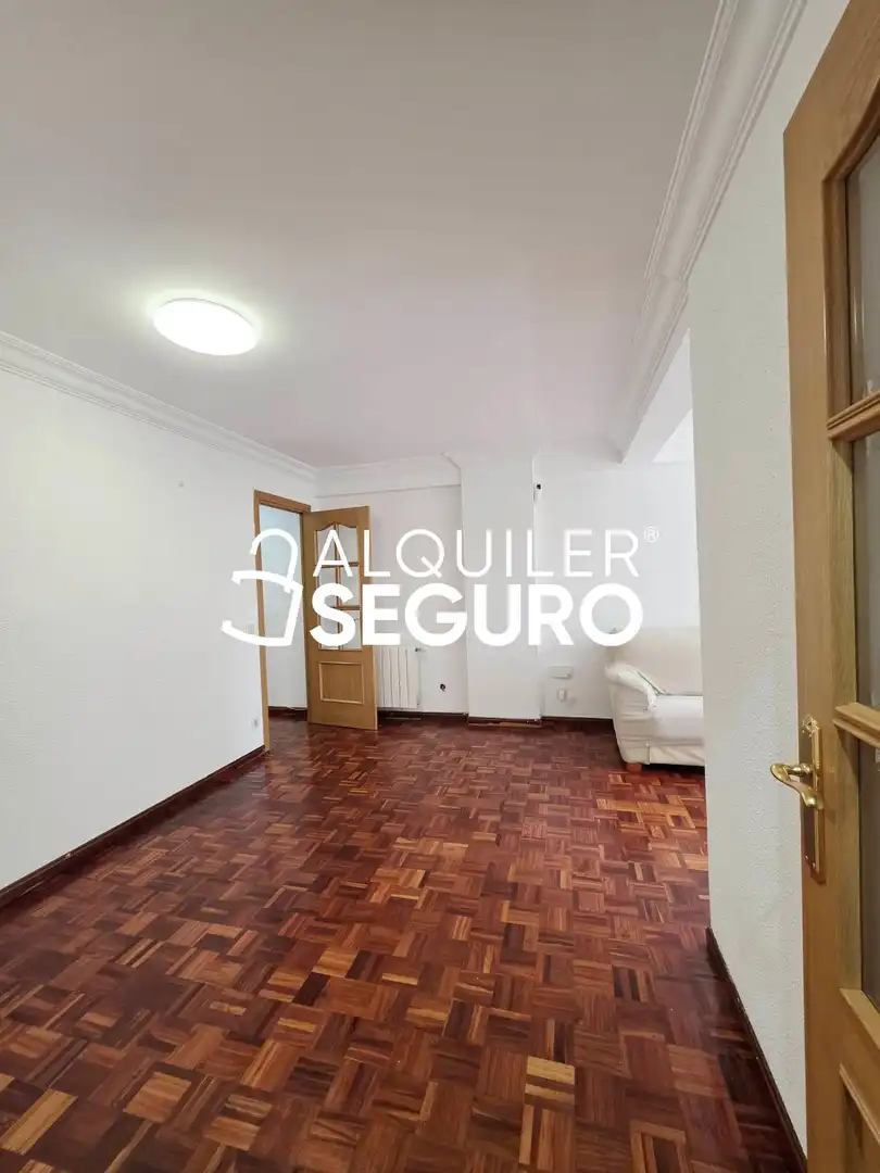 Pis de lloguer a Álava, La Serna