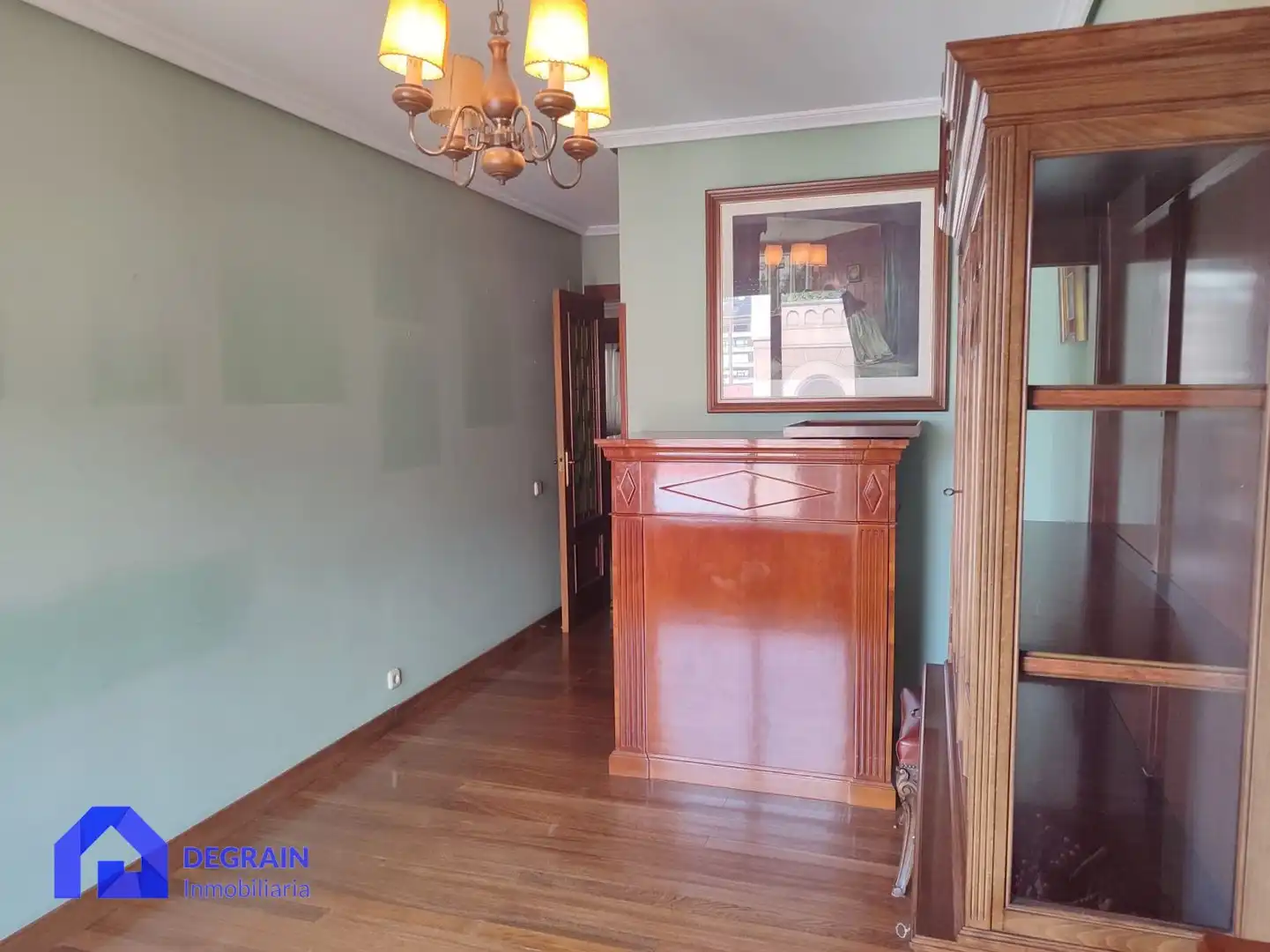Comedor de Piso de alquiler en Oviedo  con Terraza y Trastero