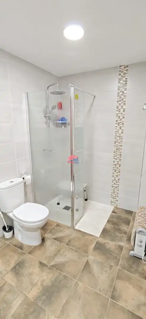 Badezimmer von Wohnung zum Verkauf in Sagunto / Sagunt mit Abstellraum und Balkon