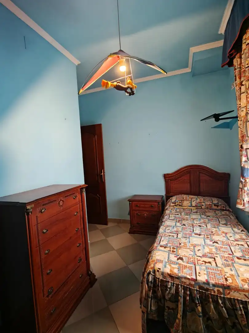 Dormitori de Casa o xalet en venda en Monturque amb Terrassa, Traster i Moblat