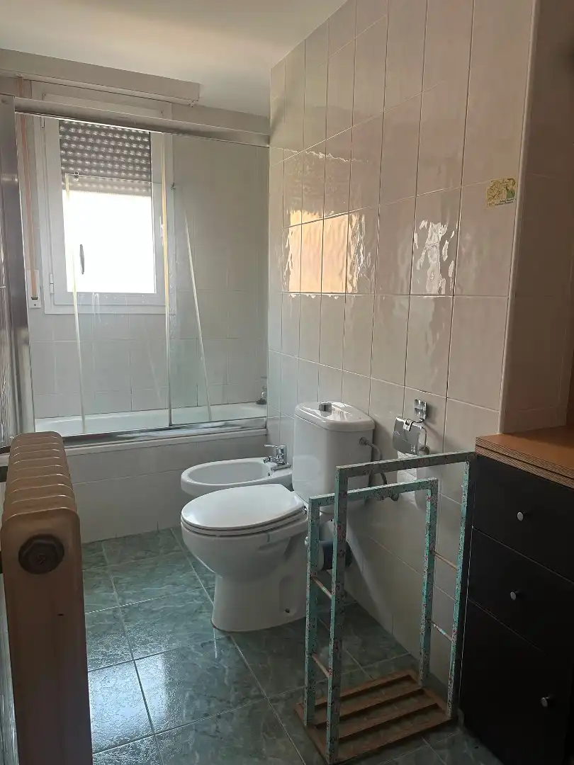 Bathroom of Flat for rent in Aranguren  with Heating, Furnished and Oven