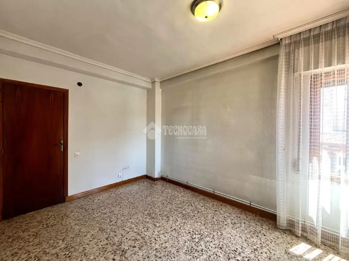 Habitación de Piso en venta en Medina del Campo con Calefacción