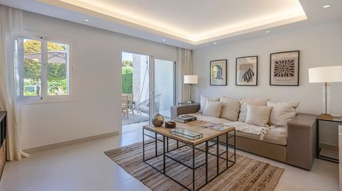 Foto 4 de Casa adosada de alquiler en Los Naranjos, Marbella