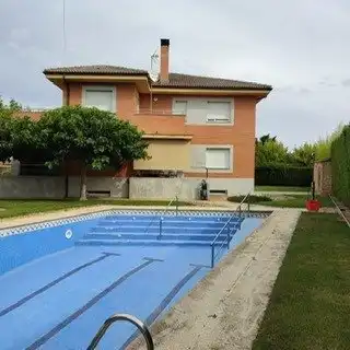 Piscina de Casa o chalet en venta en Morales del Vino con Calefacción, Jardín privado y Terraza