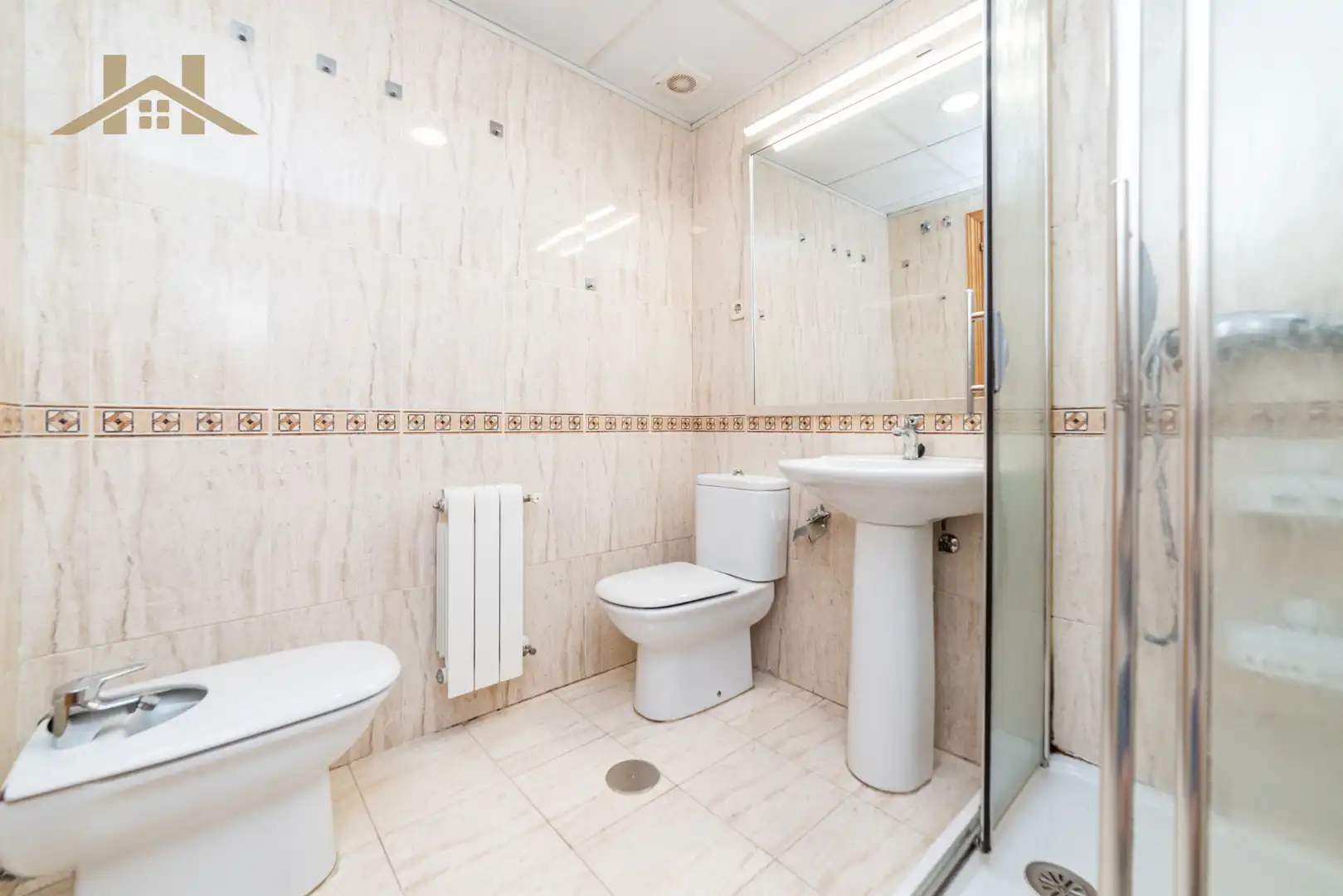 Badezimmer von Wohnung zum Verkauf in Brunete mit Heizung, Abstellraum und Balkon