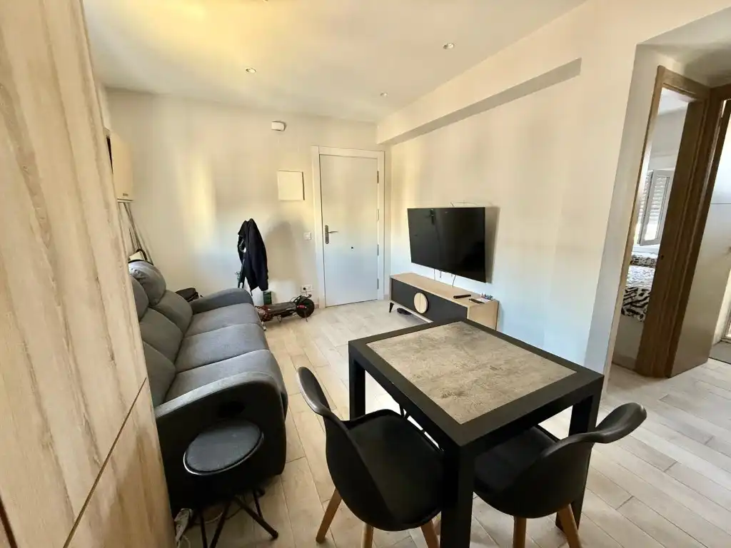 Living room of Flat for sale in Sevilla