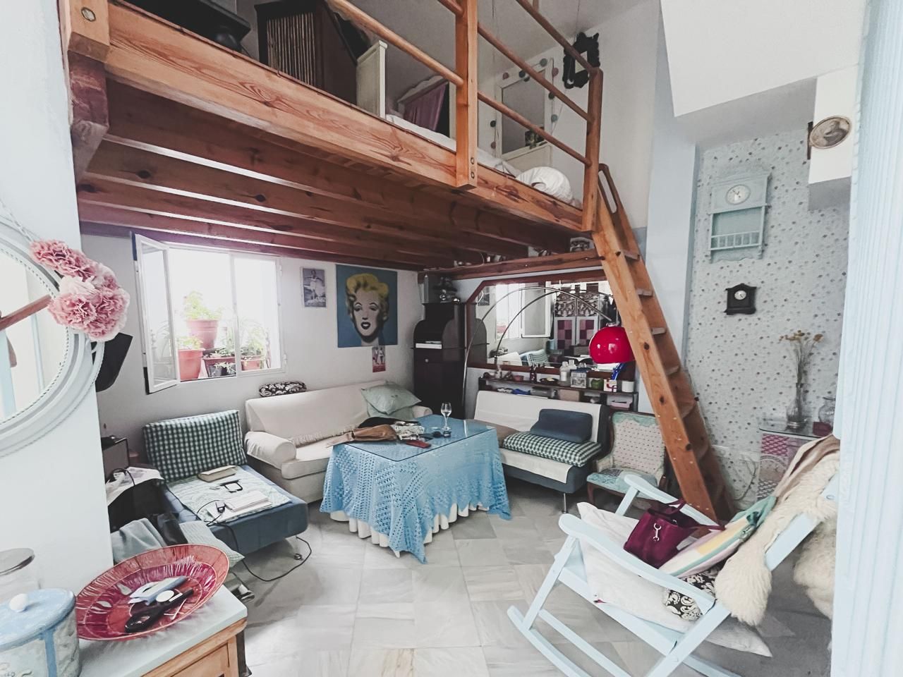 Sala de estar de Dúplex en venta en  Cádiz Capital