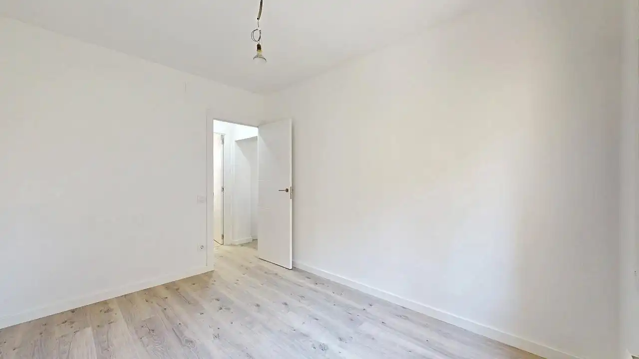 Flat with terrace for sale in Calle BAC DE RODA, imagen 30