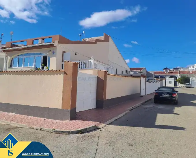 Vista exterior de Casa o chalet en venta en Rojales con Terraza y Amueblado