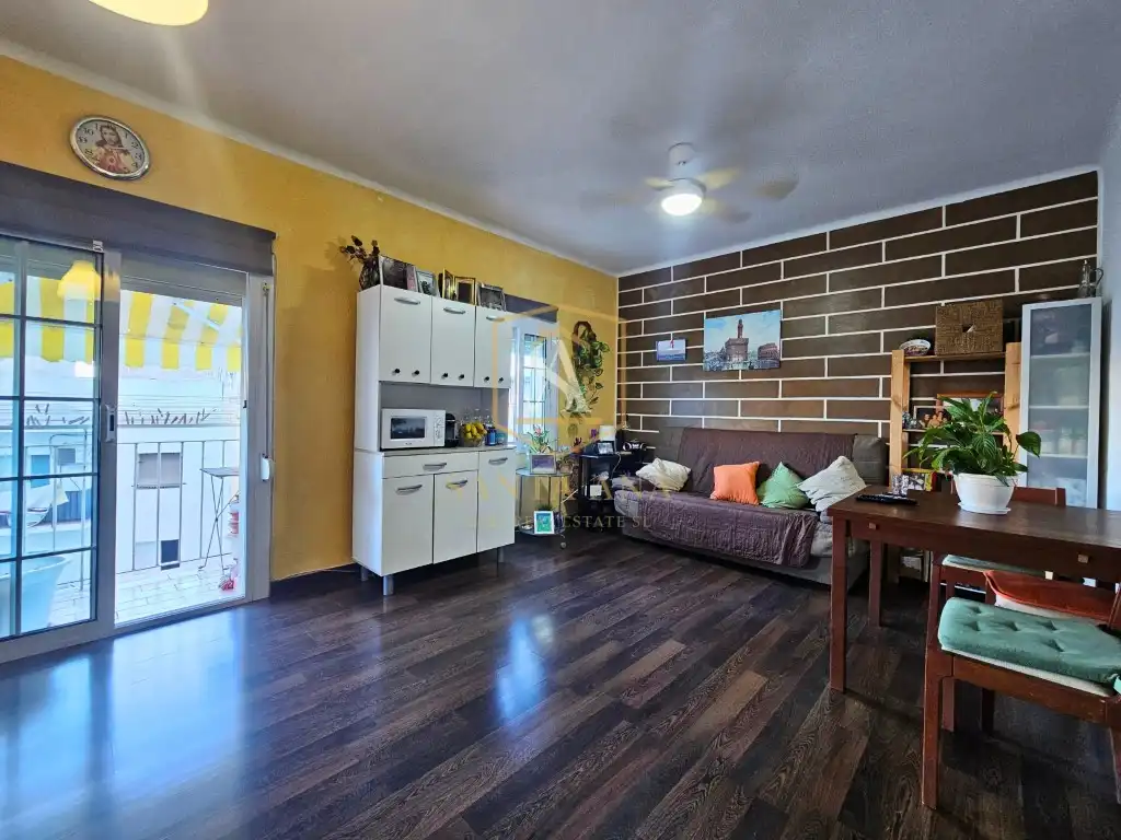 Piso con terraza en venta en Calle Angel Guimera, imagen 4