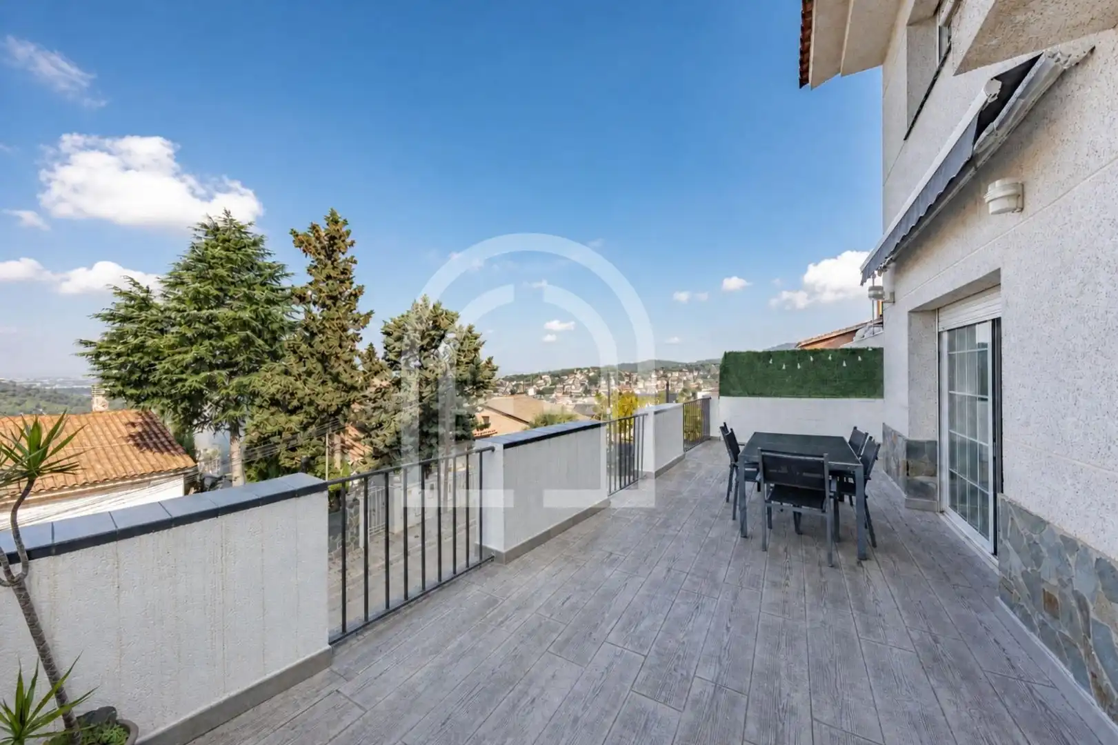 Terraza de Casa o chalet en venta en Sant Fost de Campsentelles con Calefacción, Jardín privado y Terraza