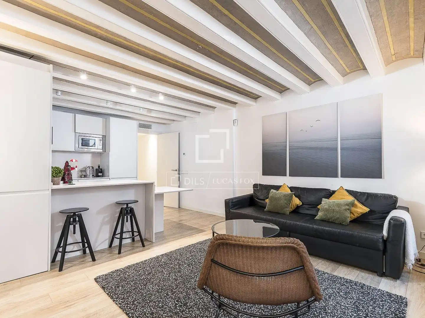 Sala d'estar de Pis en venda en Barcelona amb Aire condicionat, Calefacció i Parquet