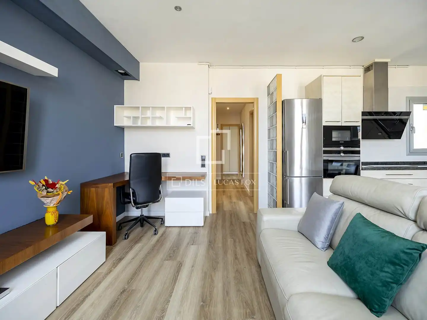 Wohnzimmer von Dachboden zum Verkauf in Barcelona mit Heizung, Terrasse und Möbliert